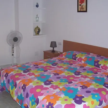 诺姆佛苏姆旅馆 *